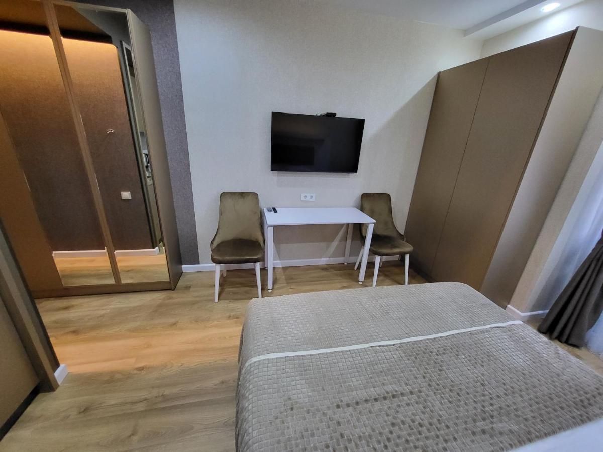 Holiday Apartments Batoumi Extérieur photo